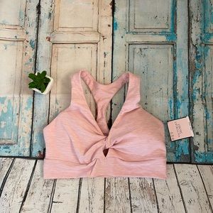 VS pink sports bra